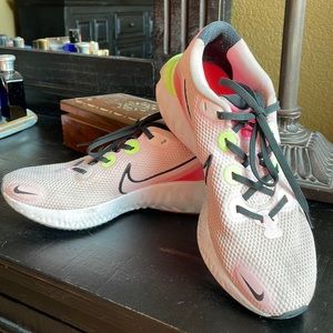 Women’s Nike running shoes